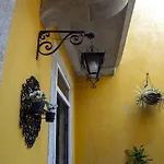 Cedofeita Village *