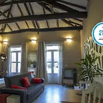 Cedofeita Village Апартаменты Порту