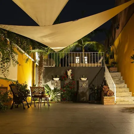 Cedofeita Village Апартаменты