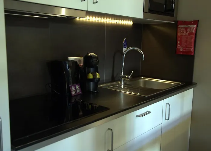 Cedofeita Village * פורטו